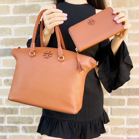 Tory Burch Handbags - Gaby’sBags👜💕 Tory Burch Slouchy Satchel + Wallet